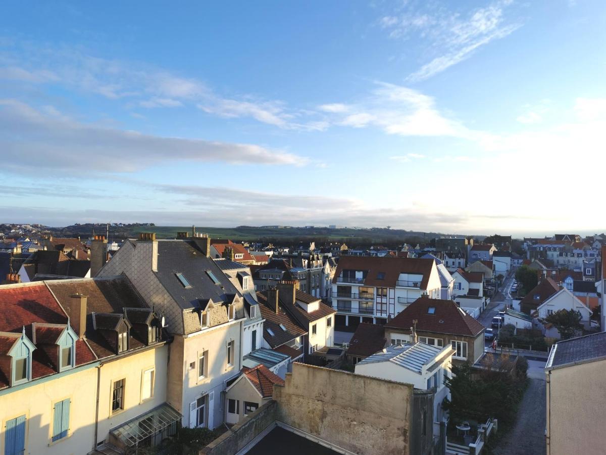 Une Pause Sur La Digue Wimereux Exterior photo